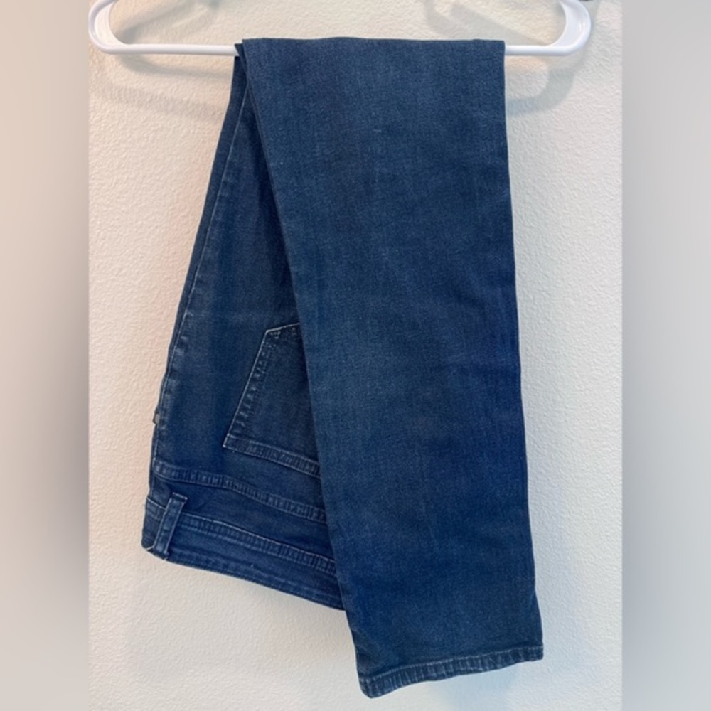 Women’s Straight Leg Dark Jeans